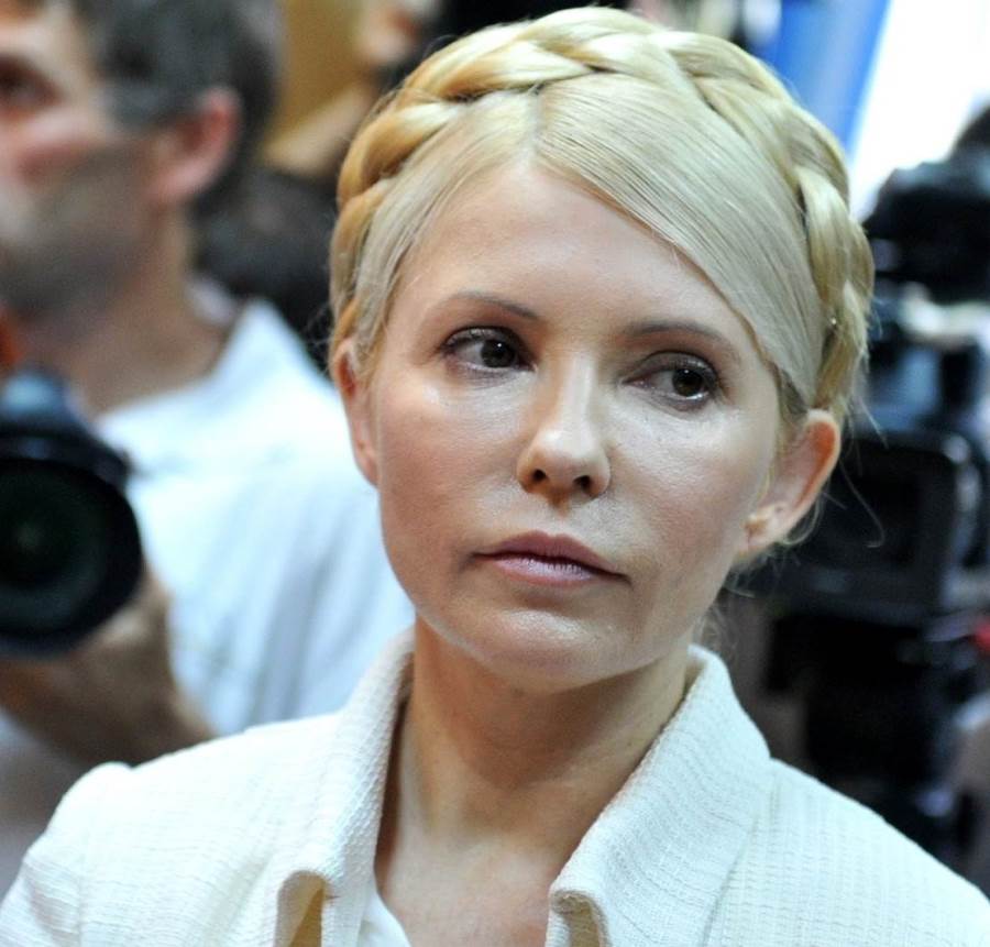 يوليا تيموشينكو .. «أميرة» الثورة التي أنهت مسيرتها السياسية بالسجن لمدة 7 سنوات