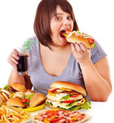  6 عادات سيئة تجنبها بعد تناول الطعام