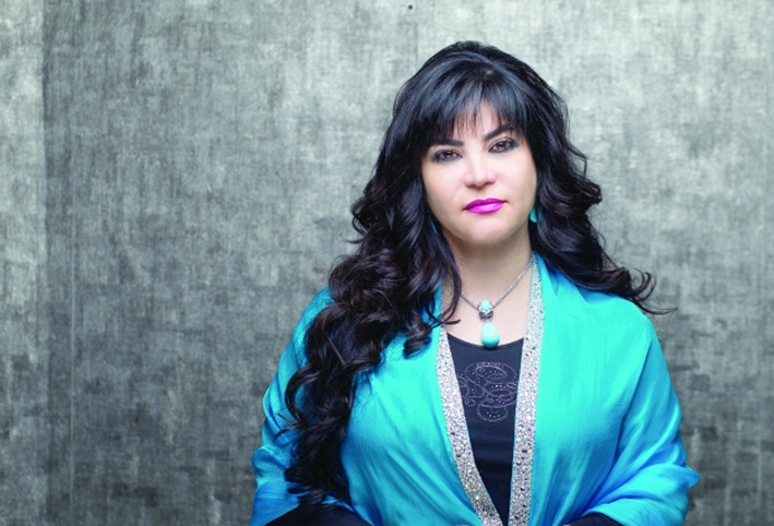 ميرنا يونس أول عربية بين نجوم هوليوود في مهرجان "كان"