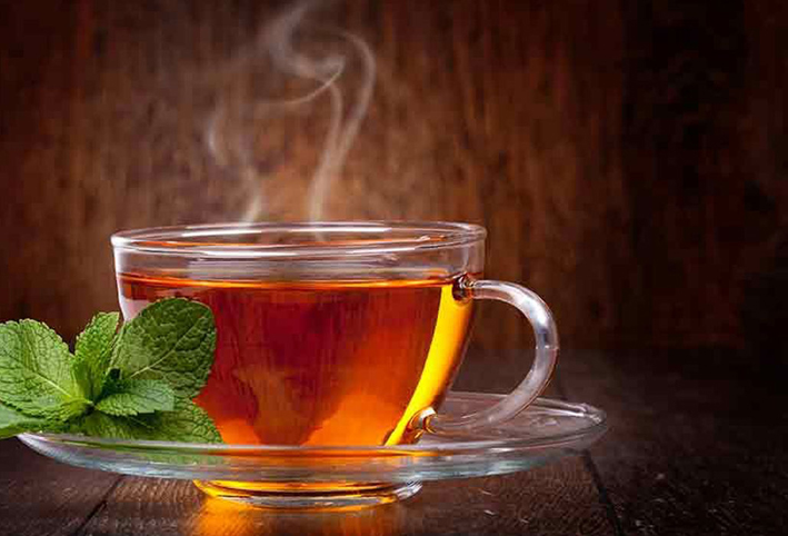 تناول الشاى الساخن يحد من خطر الإصابة بالمياه الزرقاء