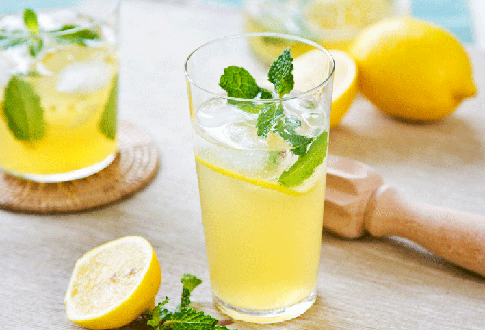 نصائح لتخفيف حكة الجسم من ضمنها استخدام الليمون والماء البارد