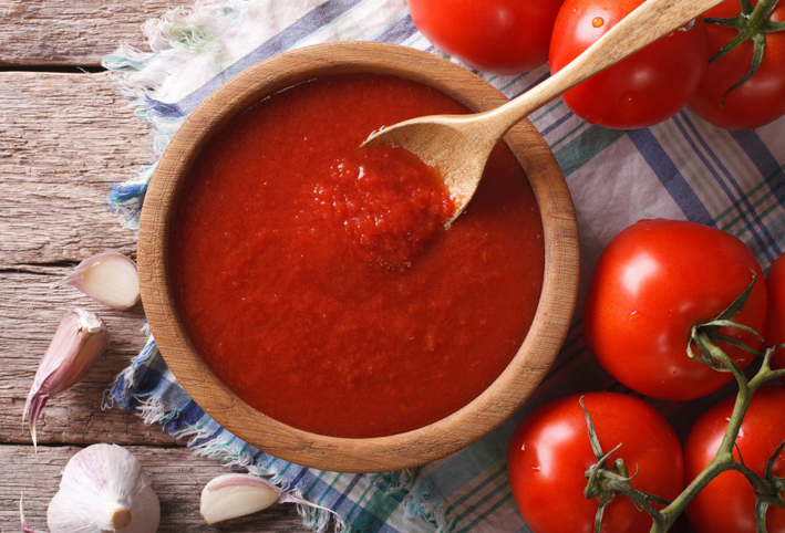  صلصة الطماطم تعزز صحة الأمعاء