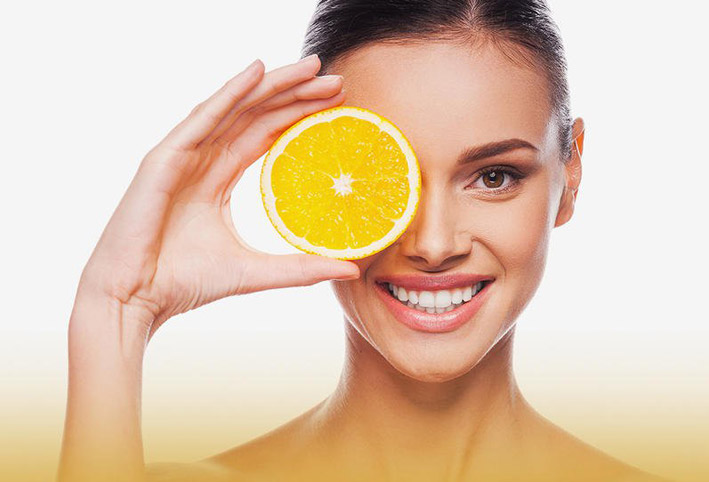 4 أقنعة للوجه باستخدام البرتقال للحصول على وجه مذهل