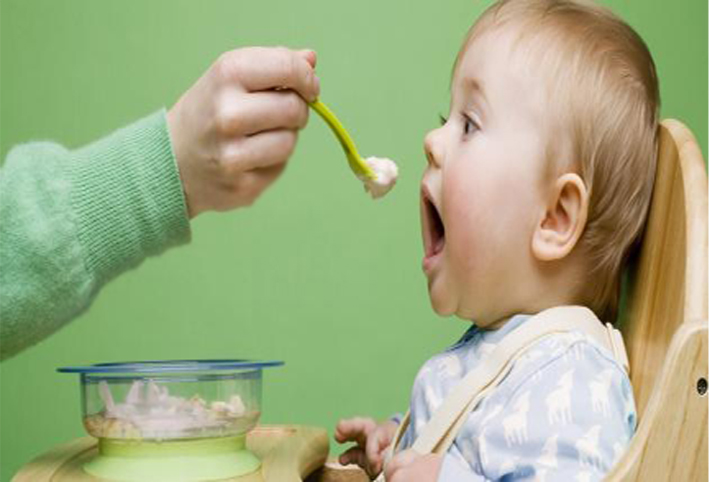 5 أكلات صحية للطفل المفطوم