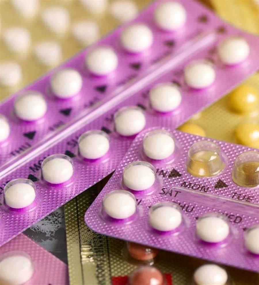 هل يمكن للمرأة تناول حبوب منع الحمل لفترات طويلة، وما أطول مدة لذلك؟