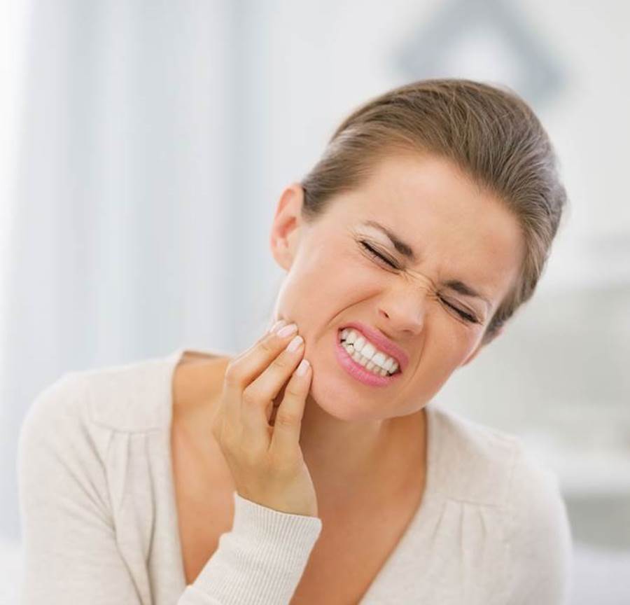 علاج حساسية الأسنان وطرق الوقاية منها .. تعرفي عليها