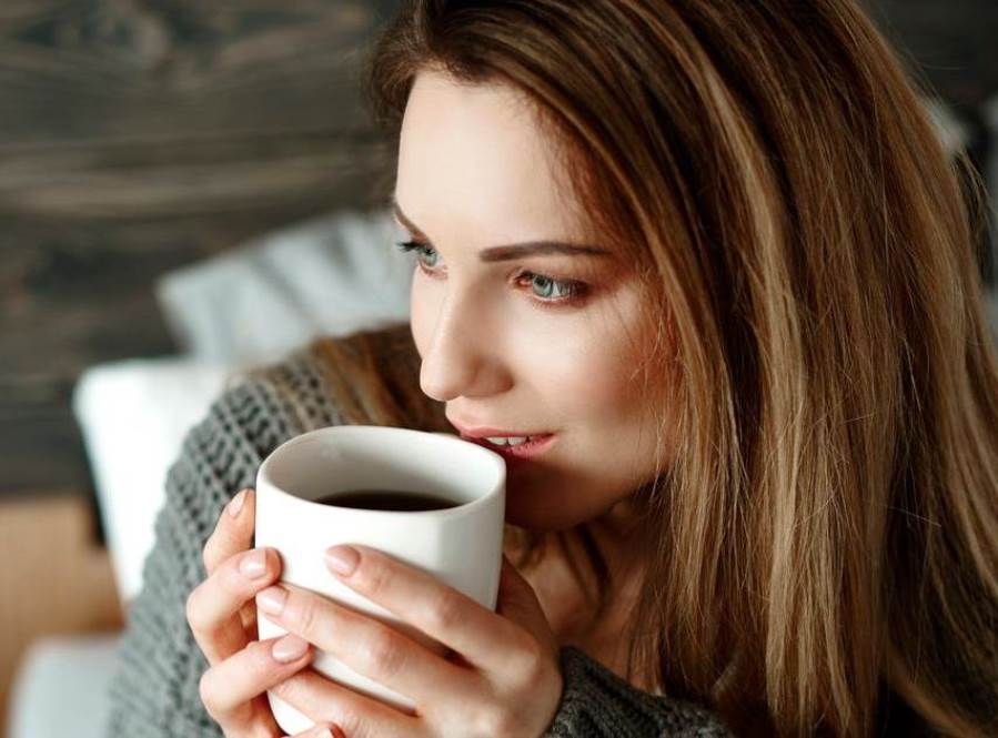 هل تناول القهوة فى الصباح يقتل البكتيريا المفيدة بالأمعاء؟