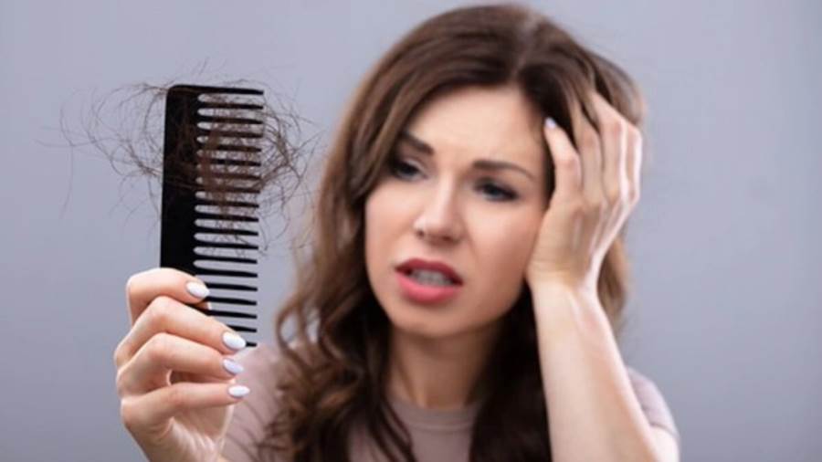 10 أسباب هي الأكثر شيوعاً لتساقط الشعر