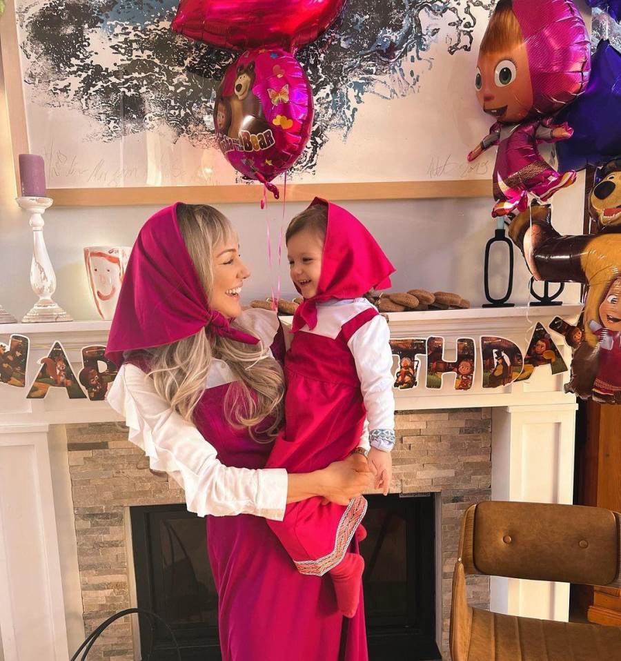 مريم أوزرلي تحتفل بعيد ميلاد ابنتها على طريقة كرتون ماشا والدب