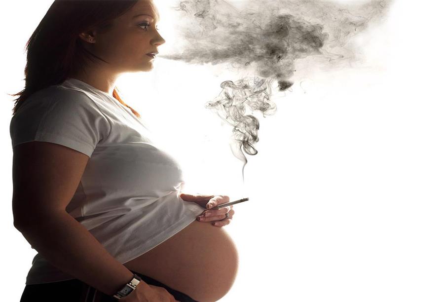 تدخين الحوامل يؤدي لضعف انتباه وتركيز أبنائهن