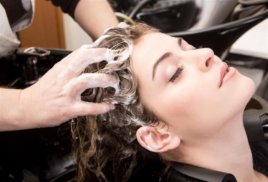 بشرة المرأة تختلف عن بشرة الرجل ولكل منهما مستحضراته