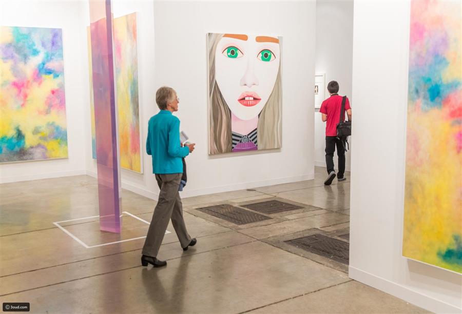 تضافر الأعمال الفنية والمفروشات في معرض «ميامي بازل»
