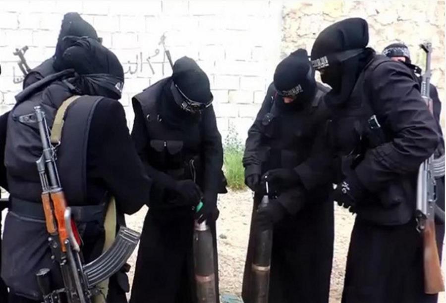 «نساء القاعدة» .. ضحايا ظروف أجتماعية أم مقاتلات بأسلحة الرجال