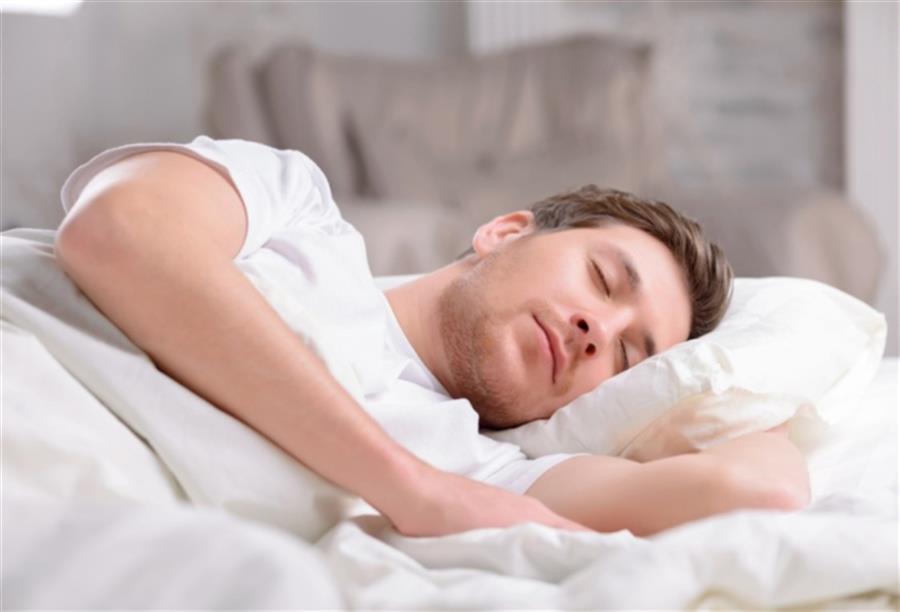 لنوم أكثر سكونا وخصوصية .. تعلم كيف تصنع سرير الكانوبي