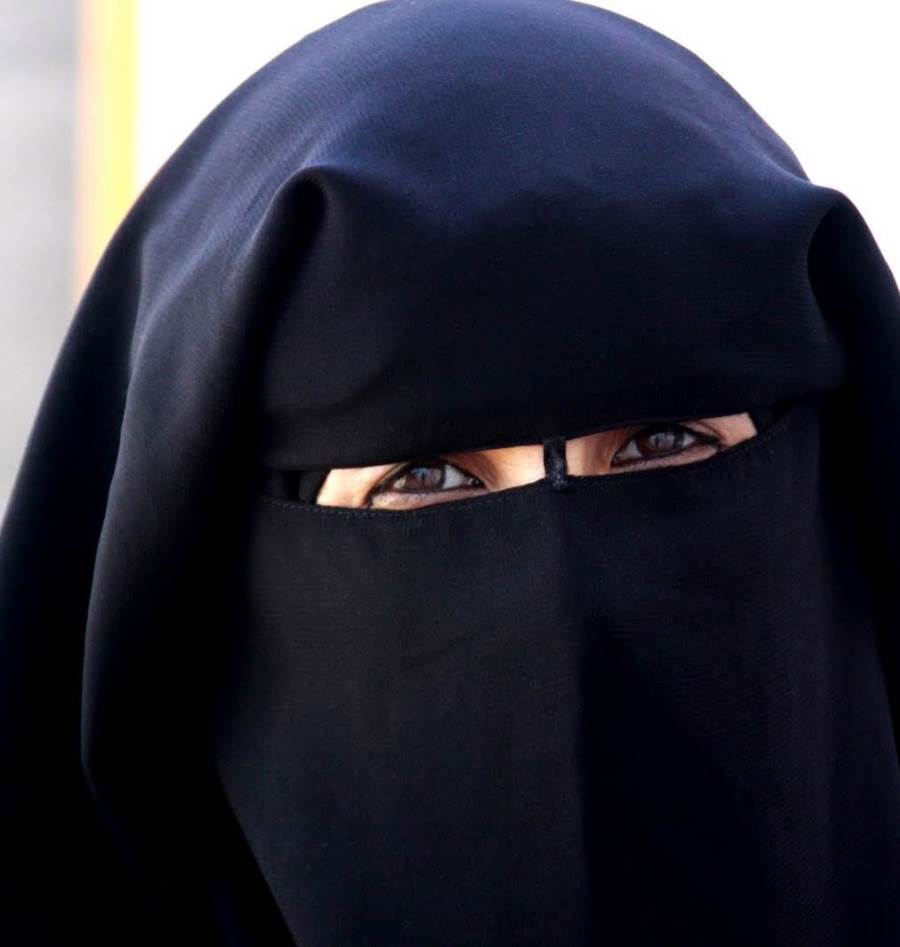 فتاة سعودية تواجه العنوسة والغلاء بتأسيس شركة للزواج بالتقسيط