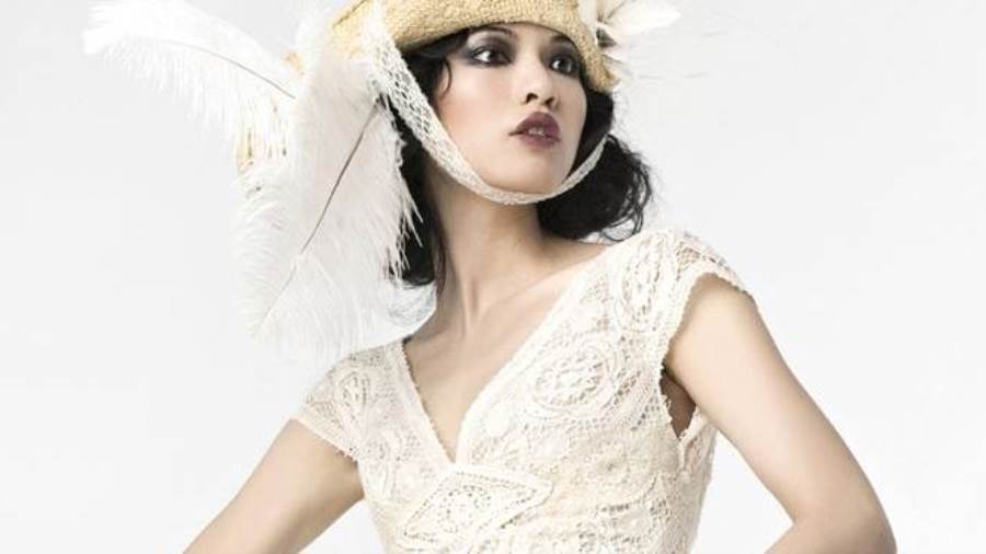 مجموعة من فساتين الزفاف لهذا الموسم هي الأحدث من نوعها حيث تجمع بين الأذواق الفريدة التي لم نرها من قبل