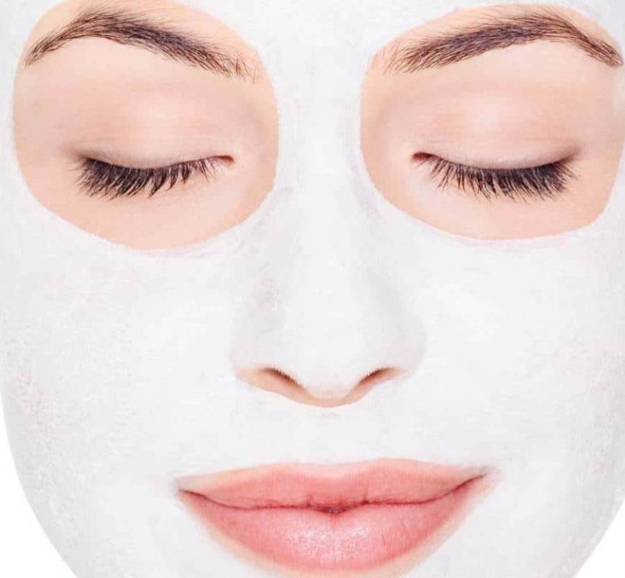 لا تفوتيها : عشرة ماسكات طبيعية توحد لون بشرتِك!