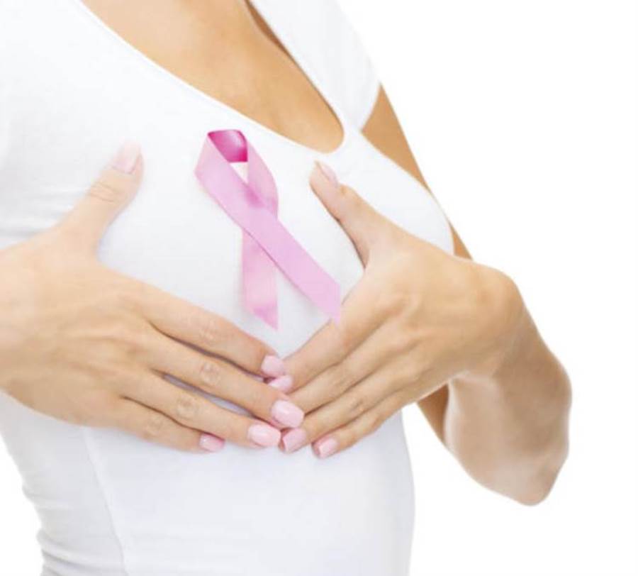 دراسة : النساء العاملات فى المصانع والمزارع عرضة للإصابة بسرطان الثدى