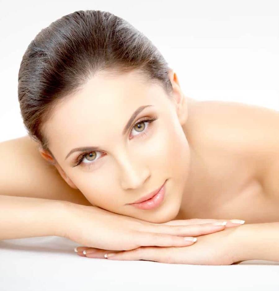 طرق تفتيح الجسم بالمواد الطبيعية