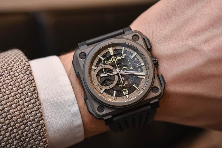 «Bell & Ross» تستعير مواصفات عسكرية في ساعات رياضية مثيرة