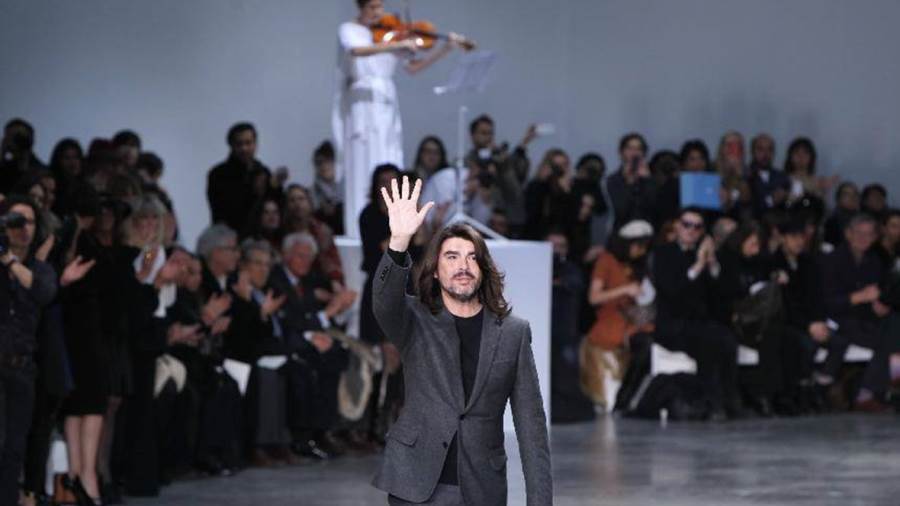 أزياء تصرخ باسمه وقفاطين للمرأة الشرقية بمناسبة رمضان والعيد