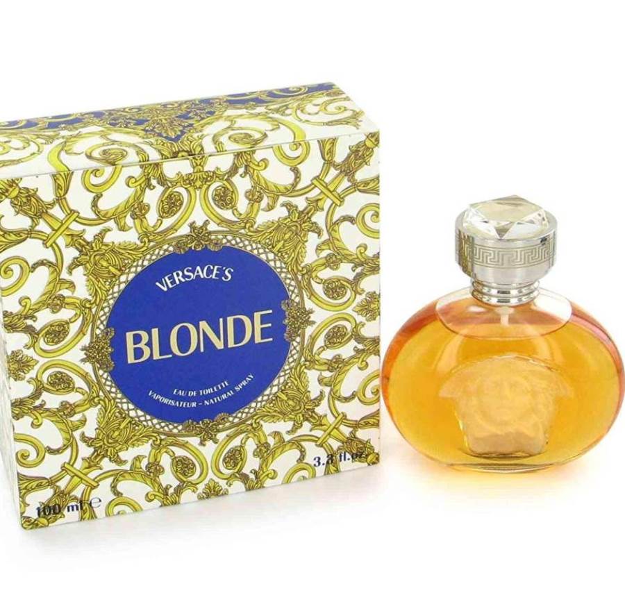 اصنعي ما يحلو لك بطريقتك مع عطر Versace Blonde 