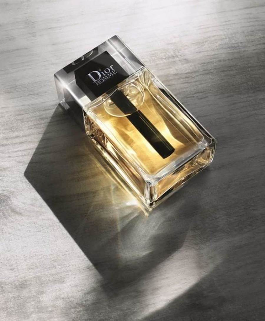 تمتع بالكاريزما والجاذبية المطلقة مع عطر Dior Homme Eau for Men