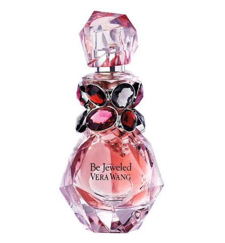 أكملي مظهرك الشبابي مع عطر Be Jeweled Rouge تقدمه لك فيرا وانج