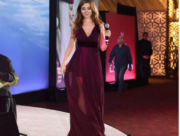   شاهد نانسي عجرم بفستان بنفسجي "شفاف" 