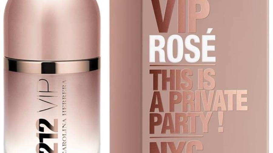 أعلان عطر كارولينا هيرييرا "212 VIP Rosé"