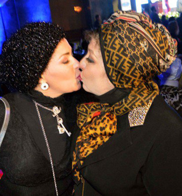 بالصورة .. سهير رمزي متهمة بالترويج للمثلية الجنسية