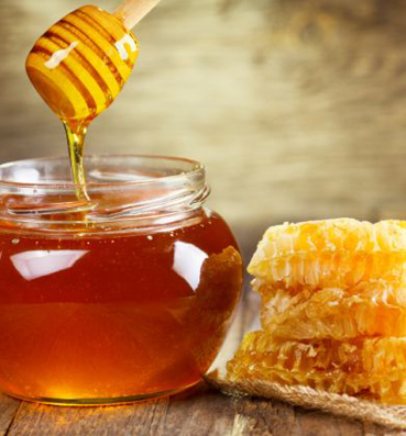 الطرق الصحيحة لاستخدام عسل النحل في نظامك الغذائي