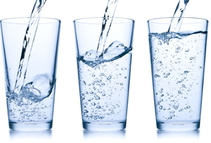 3 أكواب من الماء يومياً تخفض خطر الإصابة بالتهابات المسالك البولية