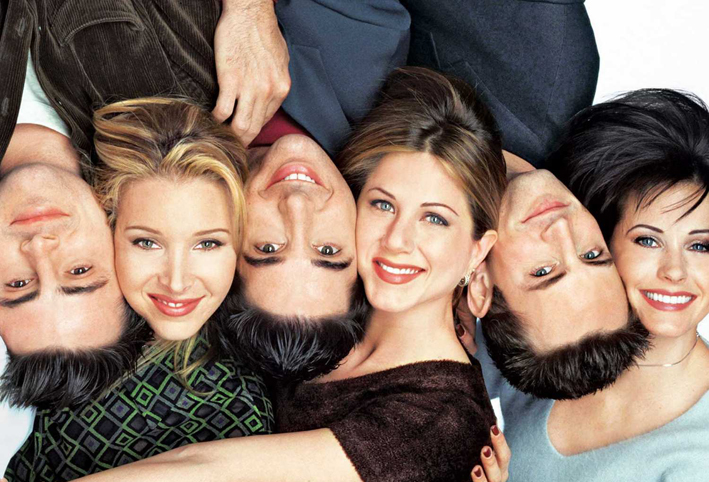 بالفيديو .. لكل معجبي مسلسل "Friends" احذروا هذا الإعلان