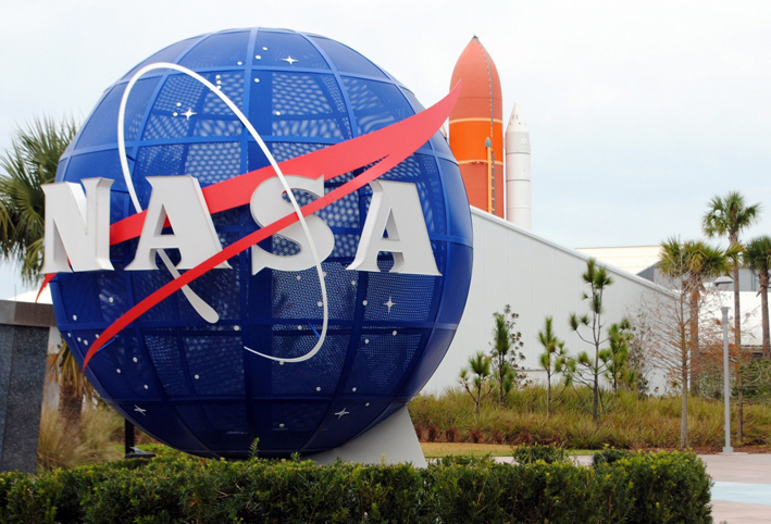ناسا : كويكب بحجم مركز التجارة العالمي في طريقه للأرض