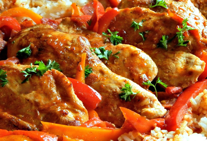 طريقة عمل الدجاج الباسكي Chicken Basquaise مع صلصة الفلفل والطماطم