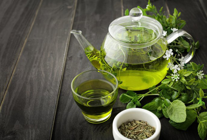 العلماء يستخدمون الشاي الأخضر للقضاء على السرطان