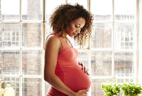 دراسة تحذر الحوامل : زيادة الوزن المفرطة تهدد الجنين