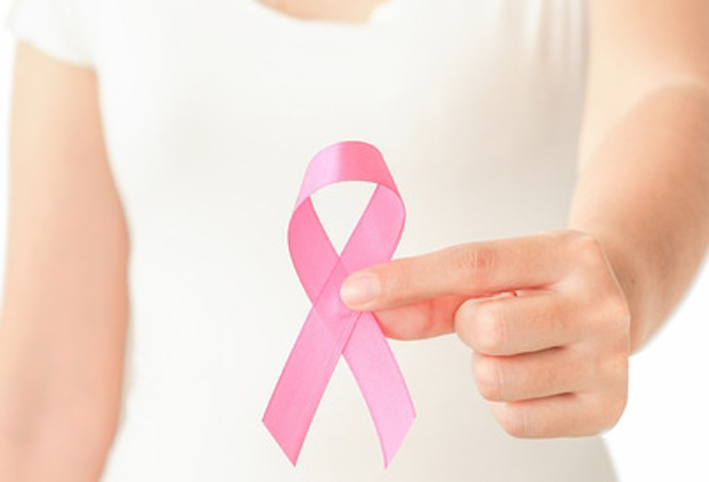 تلوث الهواء يعرض النساء لخطر الإصابة بسرطان الثدى