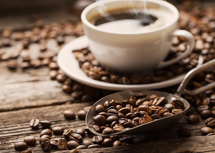 3 أكواب من القهوة يوميًا يزيد فرص الإصابة بالصداع النصفي