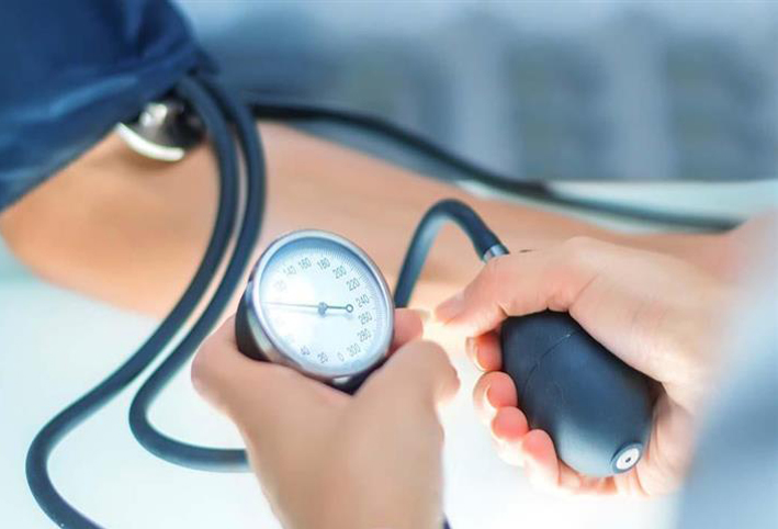  العلاج المكثف لارتفاع ضغط الدم فى سن الخمسين يحافظ على صحة المخ