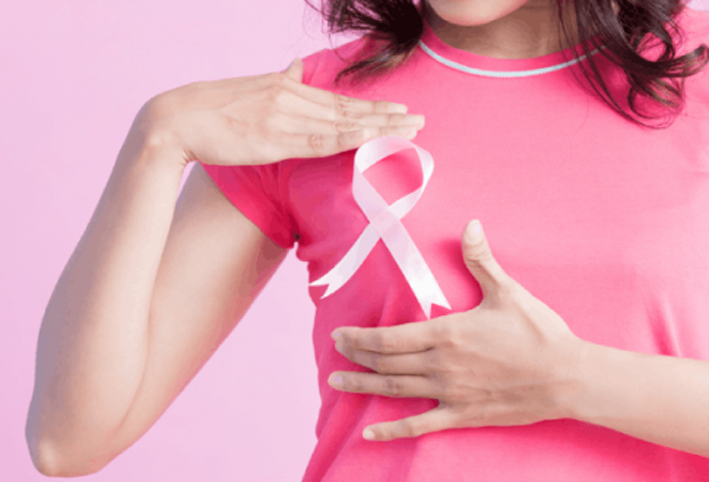 متى يجب إجراء فحوصات سرطان الثدي؟