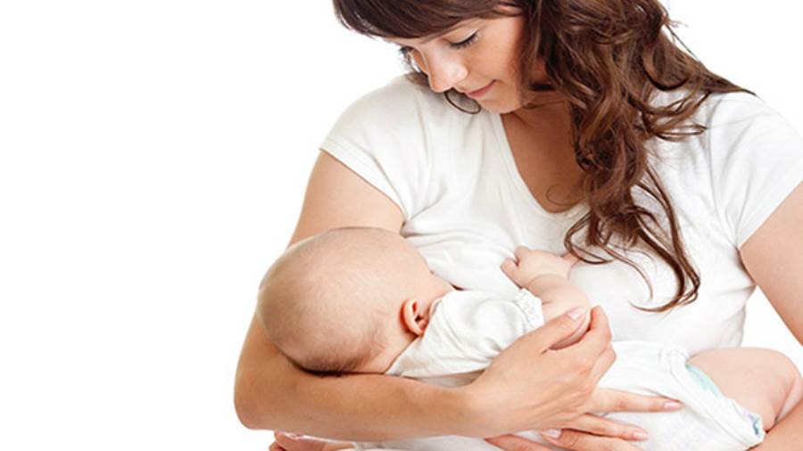 الرضاعة الطبيعية تقي المولودين مبكرا من مرض خطير