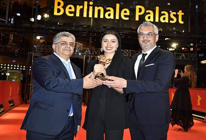 فيلم إيراني ممنوع يفوز بجائزة الدب الذهبي في مهرجان برلين السينمائي