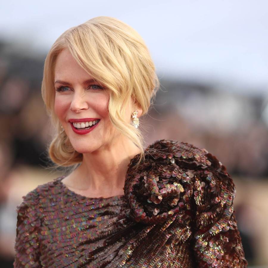 بالفيديو .. نيكول كيدمان تستمتع بأكل الحشرات