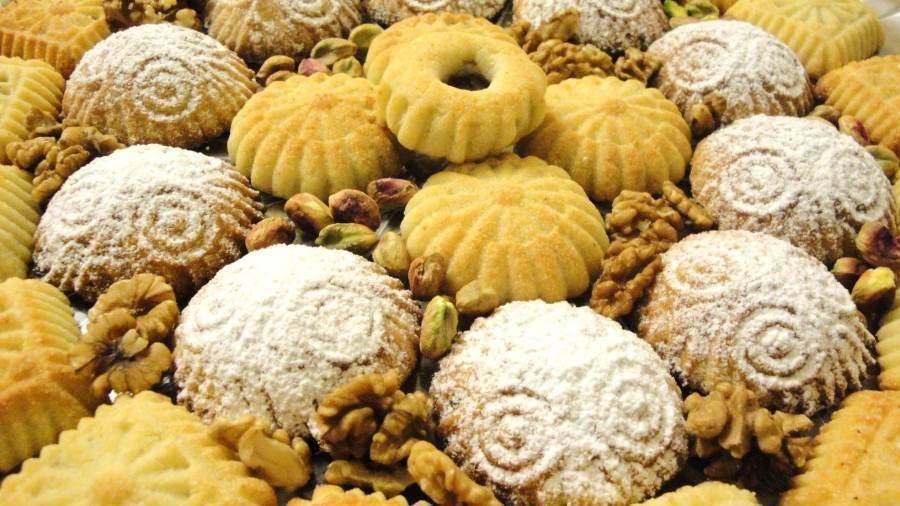 البيتيفور وكعك العيد والغريبة