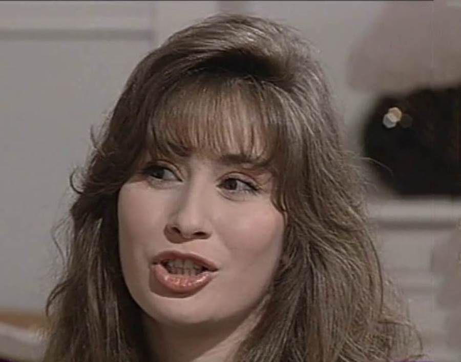 الموت يفجع الفنانة المعتزلة صفاء السبع