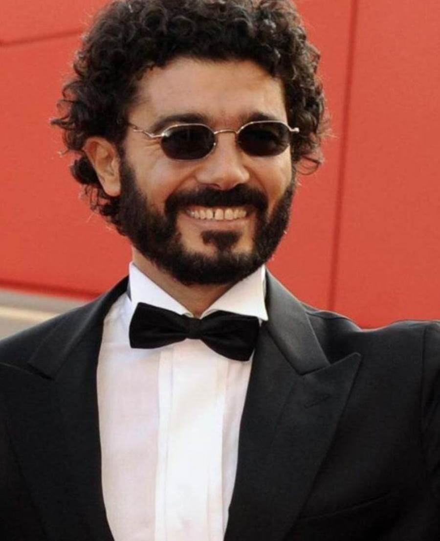 خالد النبوي يتقمص "السادات" وجمهوره .. عايزين مسلسل عن مصطفى محمود