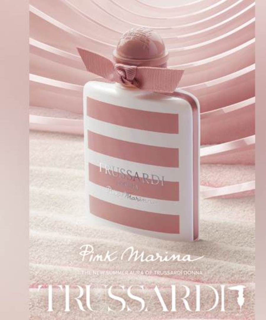اذهبي في رحلة وردية رومانسية مع نسمات عطرك الجديد Trussardi Donna Pink Marina