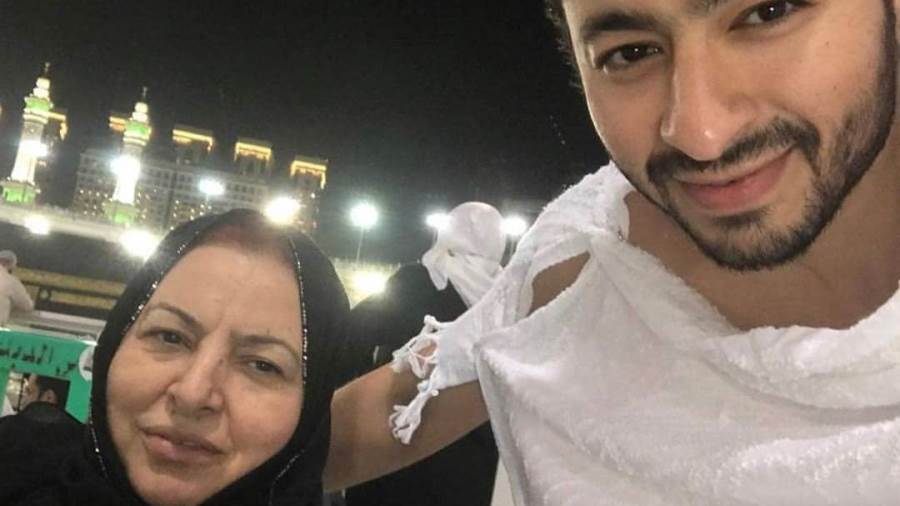 وفاة والدة الفنان حمادة هلال